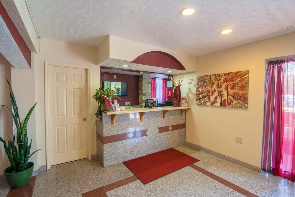 Red Roof Motel 2*